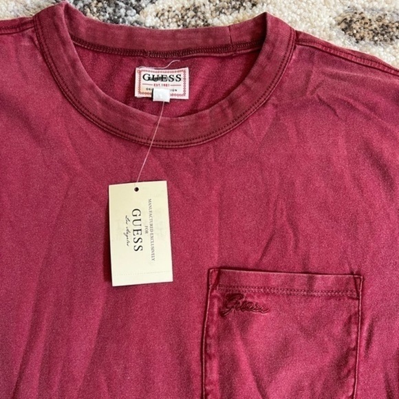 Guess T-shirt front pocket sz M - Picture 4 of 7